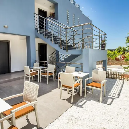 New Azzurro Deluxe فندق *