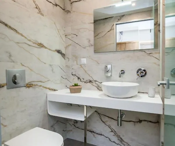 New Azzurro Deluxe *