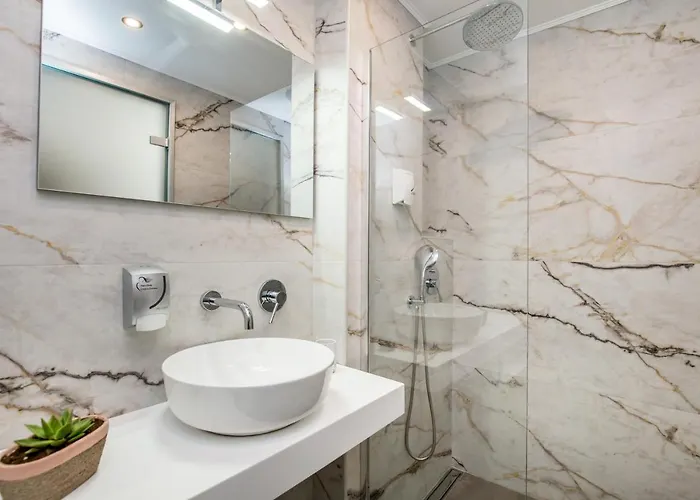 فندق New Azzurro Deluxe *