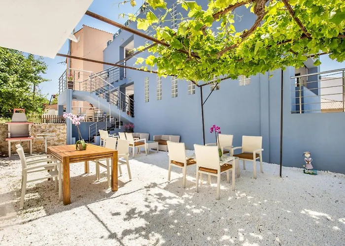 New Azzurro Deluxe يميناريا