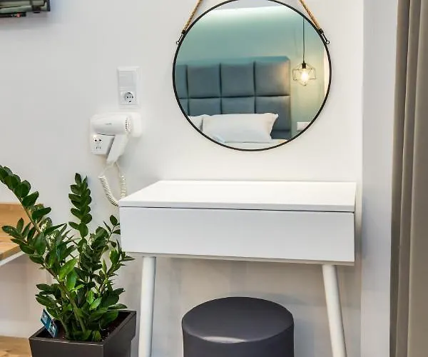 New Azzurro Deluxe Otel *