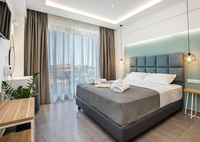 New Azzurro Deluxe Otel *